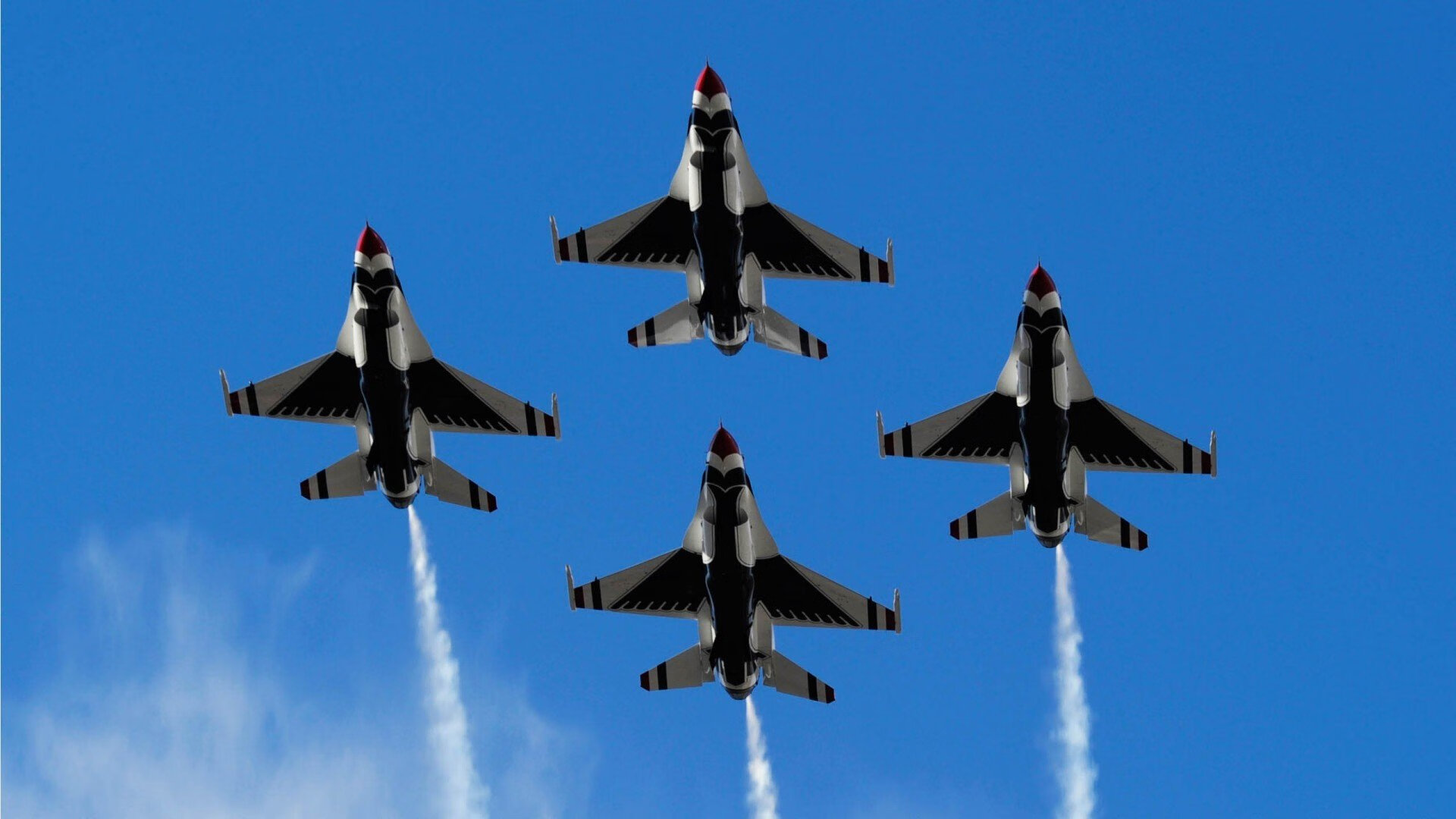 世俱杯入口-_云端运动体验：虚拟环境中的极限运动_，云端训练模型