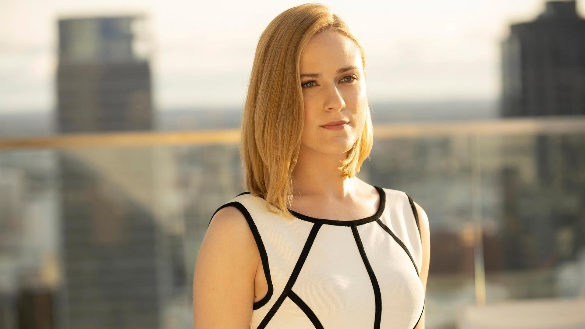 _科技融入网球:视频裁判系统提升比赛公正性_,网球裁判视频教学视频