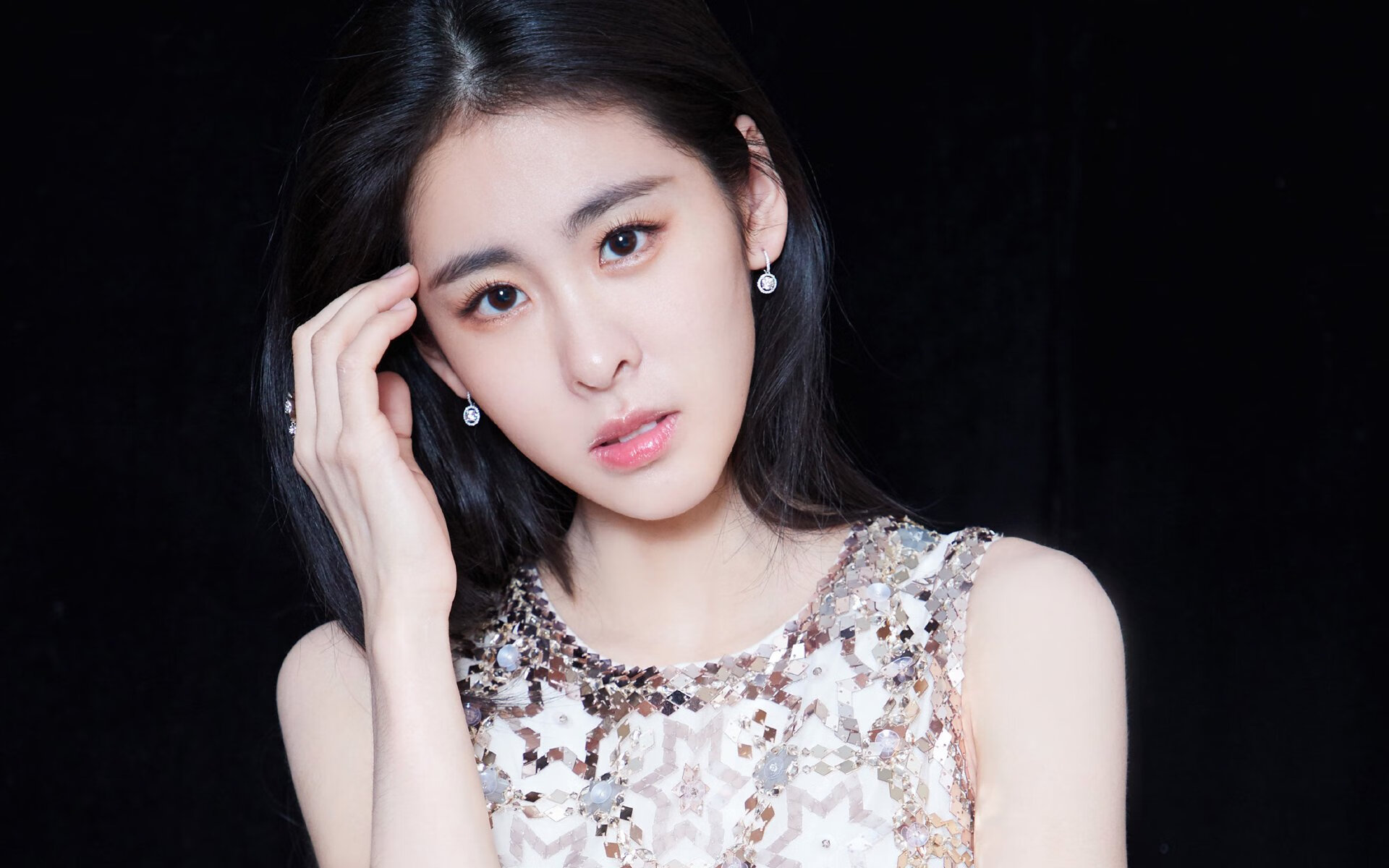 萨索洛胜出，继续在法国联赛保级之路上紧追，萨索洛对国际米兰足球直播